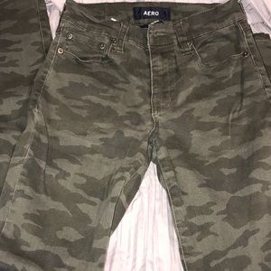 Aeropostale camo jeans